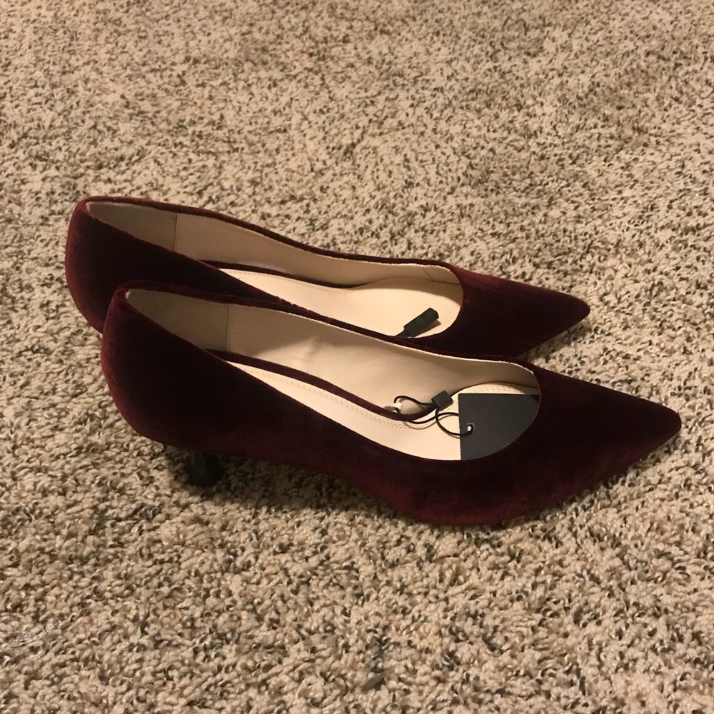 ZARA Velvet High Heel Court Shoes - Picture 8 of 8